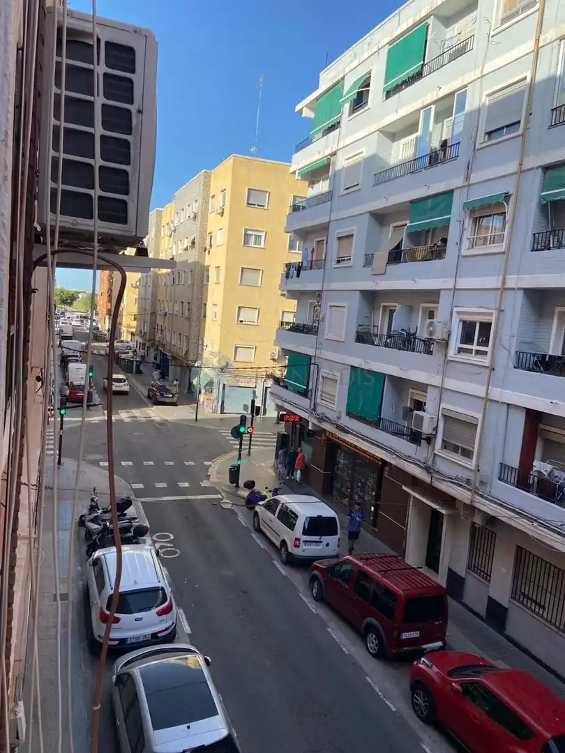 Vista exterior de Pis en venda en Valencia amb Aire condicionat i Terrassa