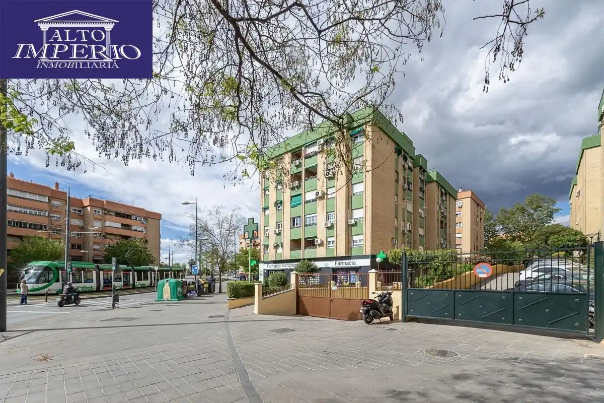Piso con ascensor en venta en Calle ARQUITECTO JIMENEZ LACAL, imagen 36