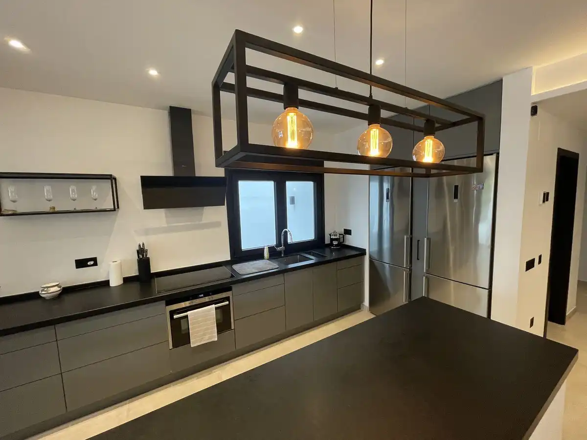 Cocina de Casa o chalet de alquiler en Marbella con Aire acondicionado, Jardín privado y Piscina