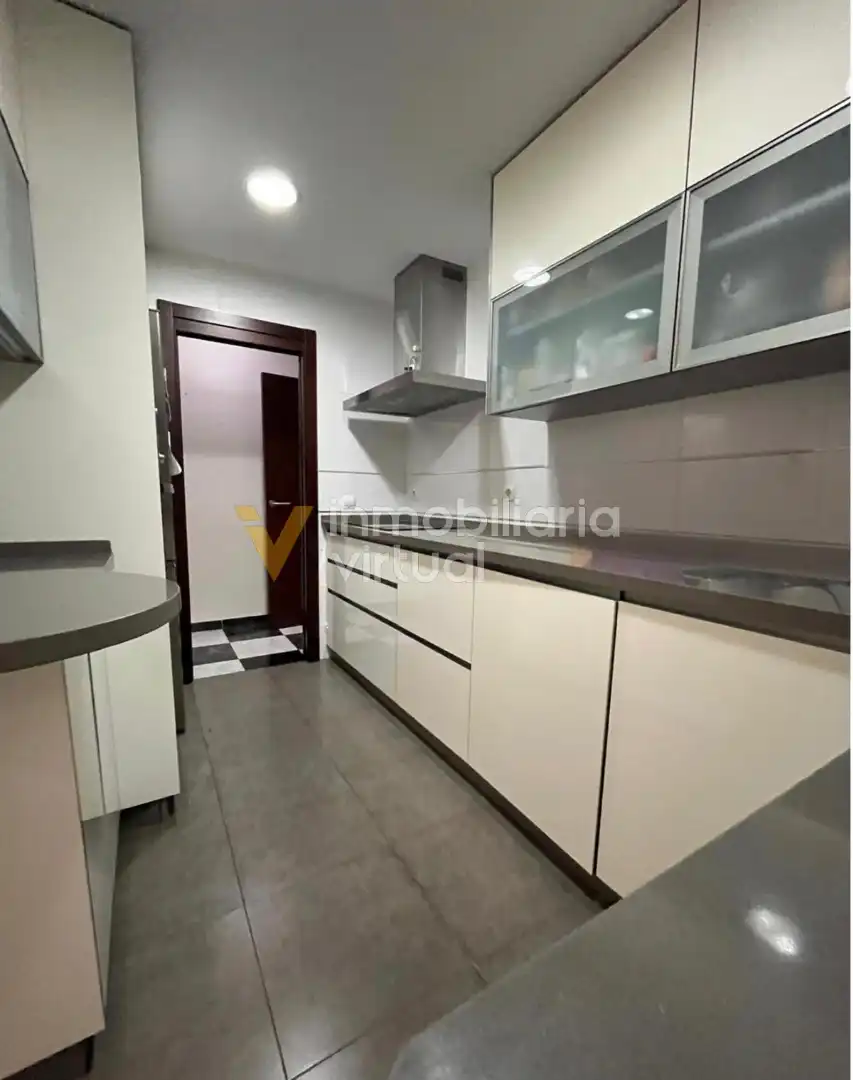 Piso en venta en Avenida del Parque, imagen 2