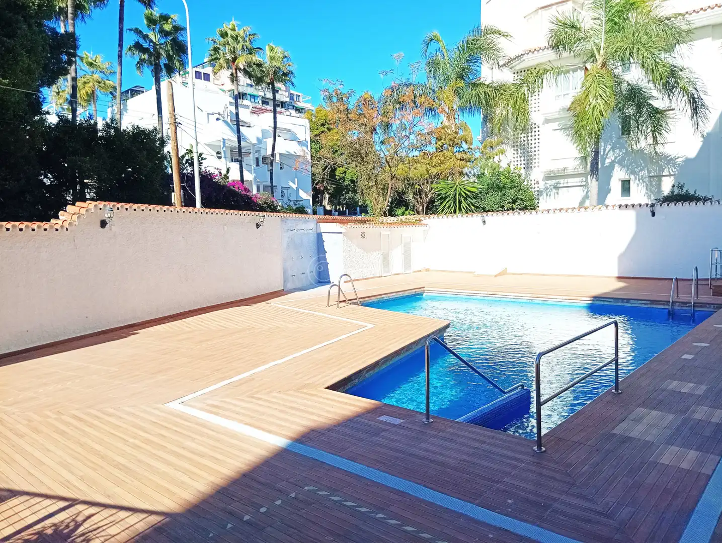 Apartamento con piscina en venta en La Carihuela - Los Nidos, imagen 21