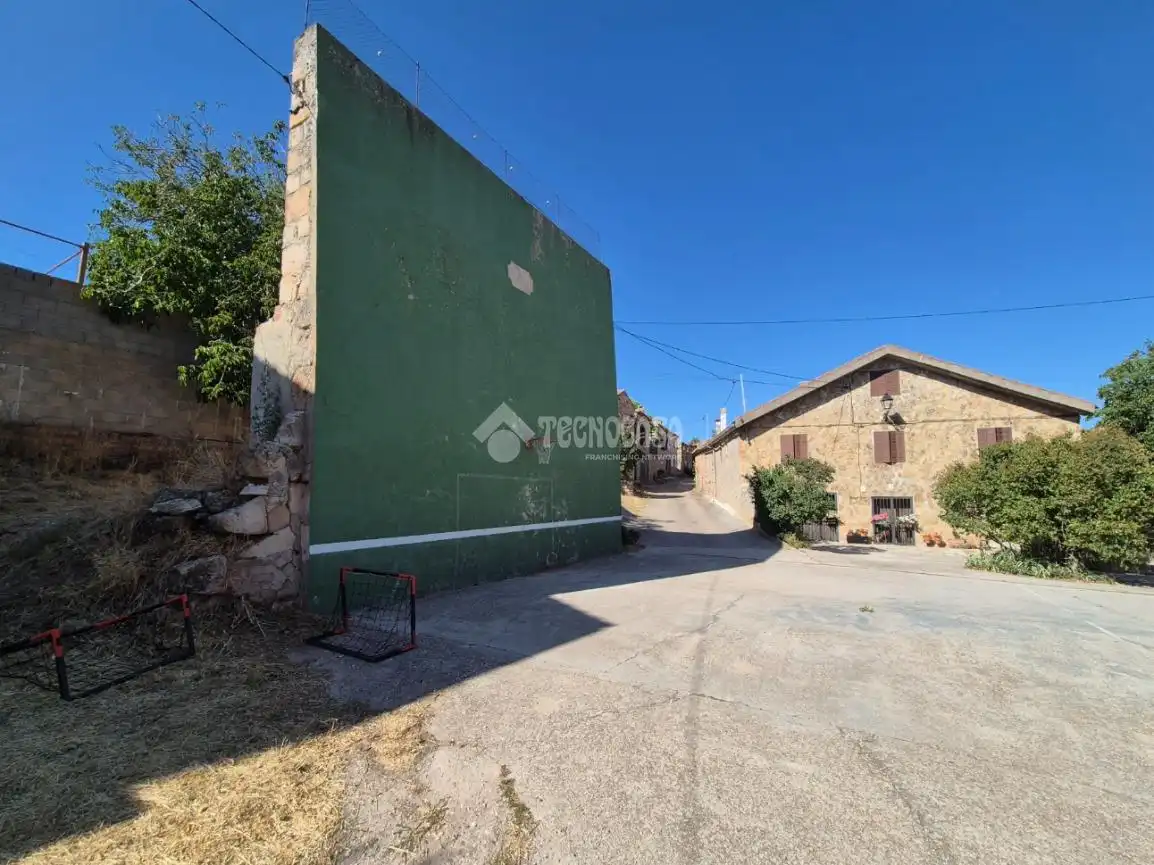 Casa adosada en venda en Sigüenza