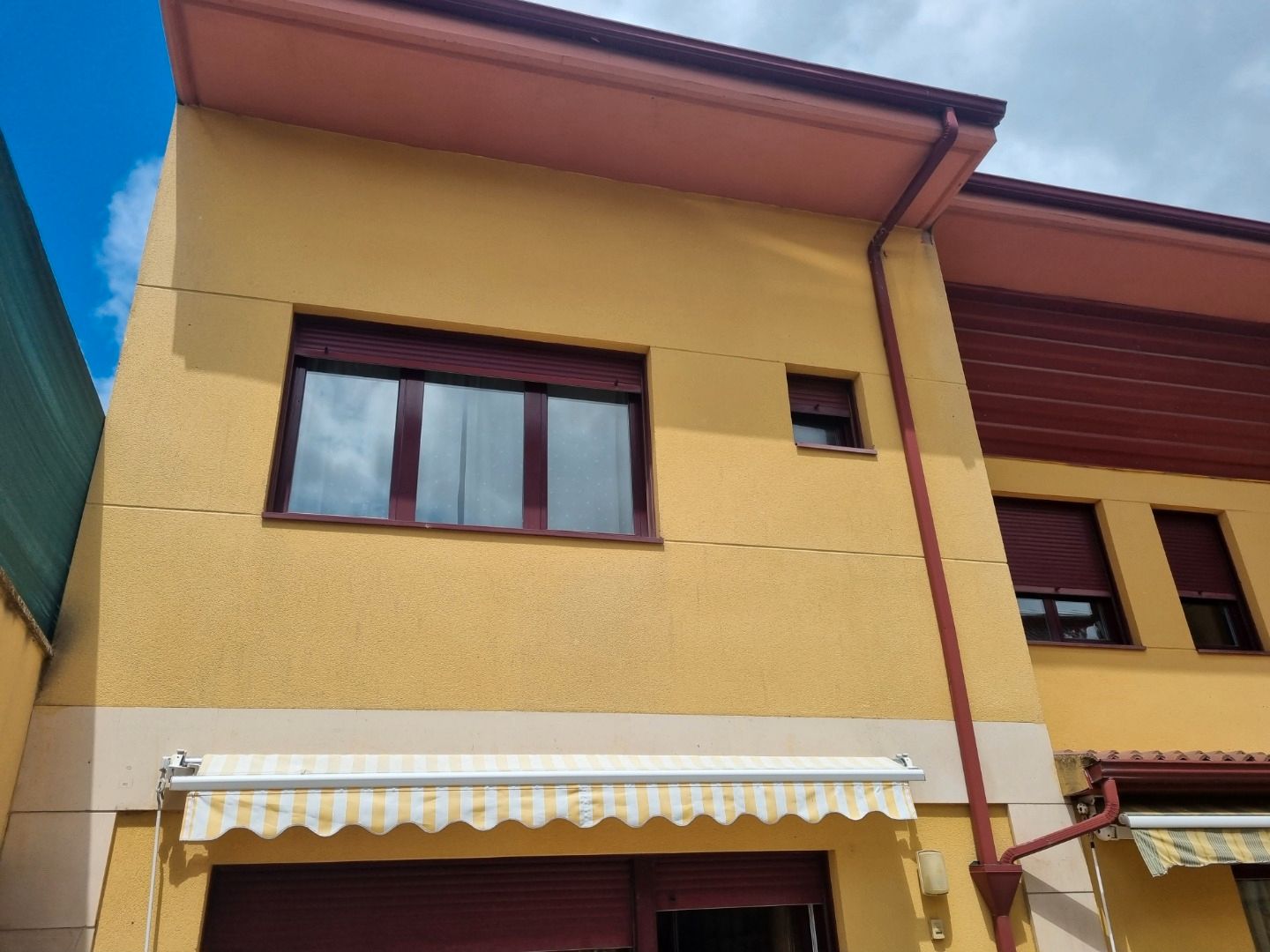 Exterior view of Single-family semi-detached for sale in Burgos Capital  with Heating and Storage room