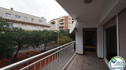 Foto 2 de Apartamento en venta en Centre, Roses