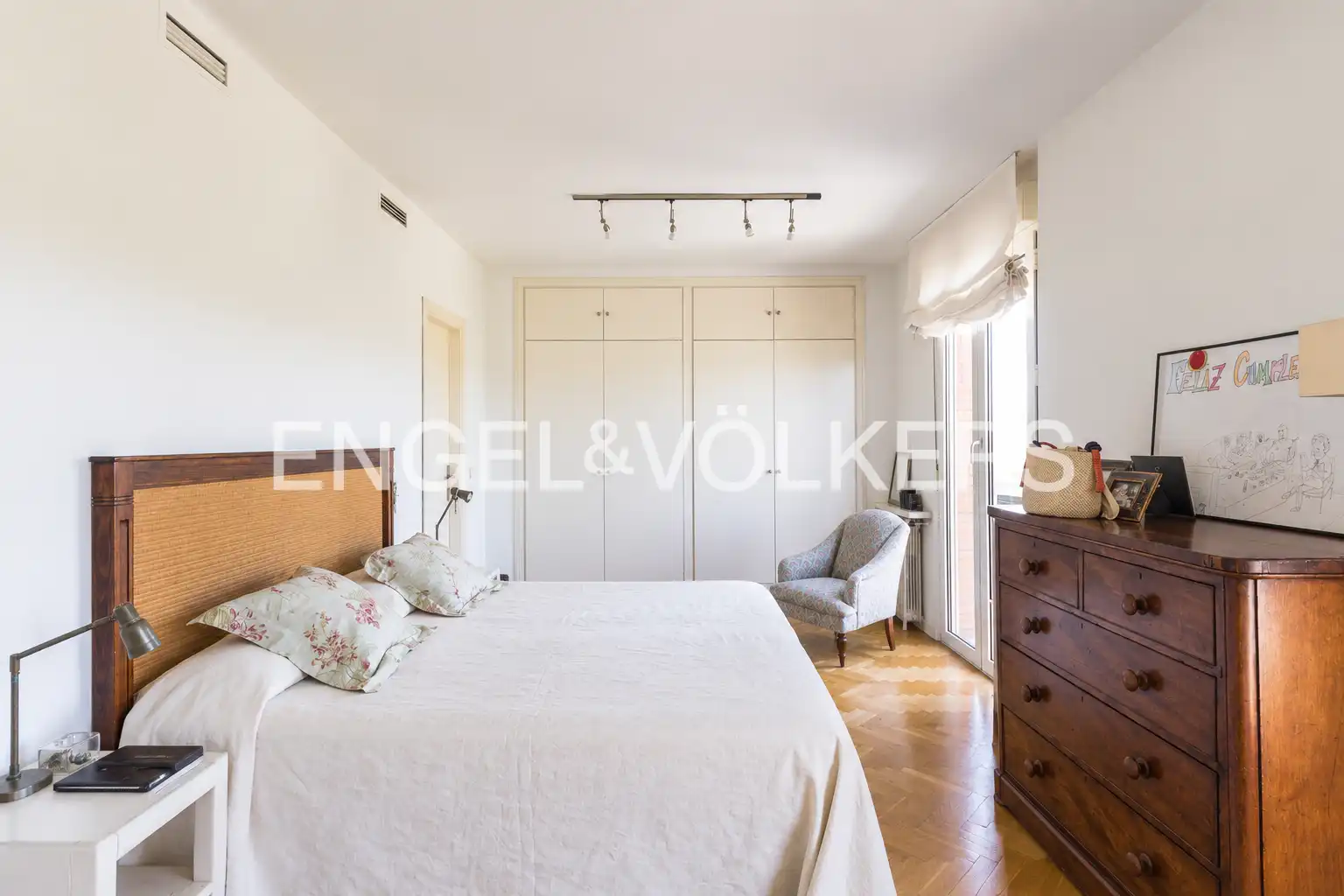 Bedroom of Detached homes for sale in Madrid  with Air Conditioner, Heating and Private garden