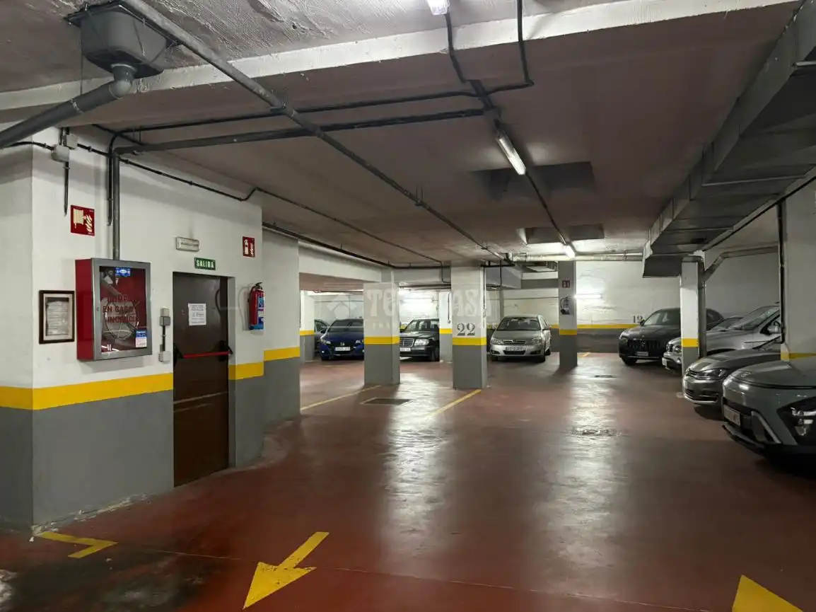 Einzelparkplatz zum Verkauf in Calle de Lérida, imagen 6