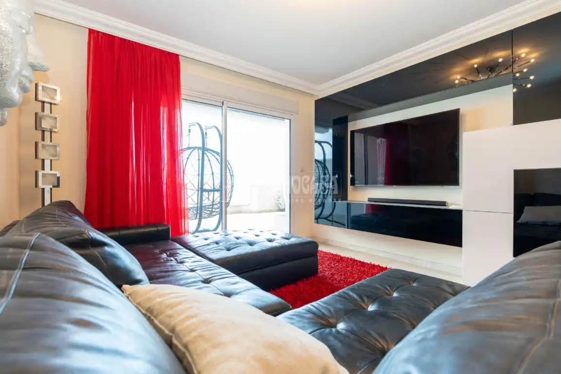Sala de estar de Piso en venta en Santiago del Teide con Balcón y Piscina comunitaria