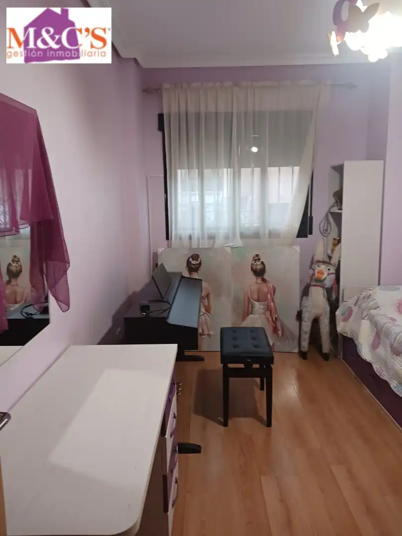 Dormitori de Casa o xalet en venda en Puertollano amb Aire condicionat, Calefacció i Traster