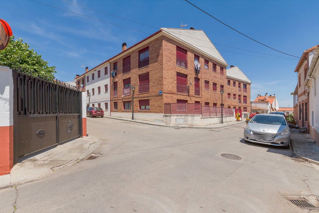 Vista exterior de Pis en venda en Yunquera de Henares