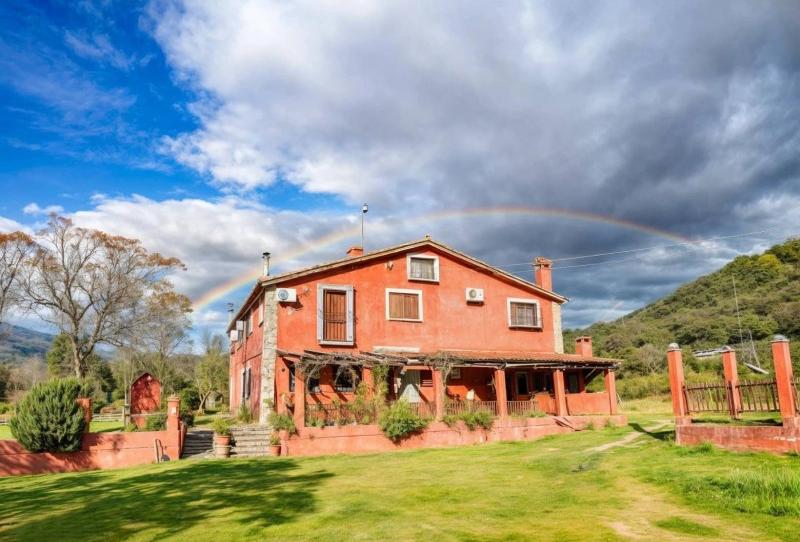 Photo 1 of House or chalet for sale in Miralvalle - Av. Virgen del Puerto - La Data, Cáceres