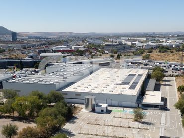 Nau industrial de lloguer a Avenida de Daganzo 23