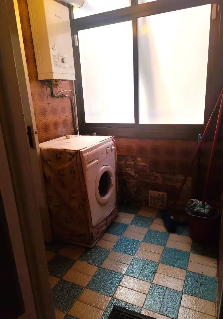 Piso en venta en L'Hospitalet de Llobregat con Amueblado, Horno y Lavadora