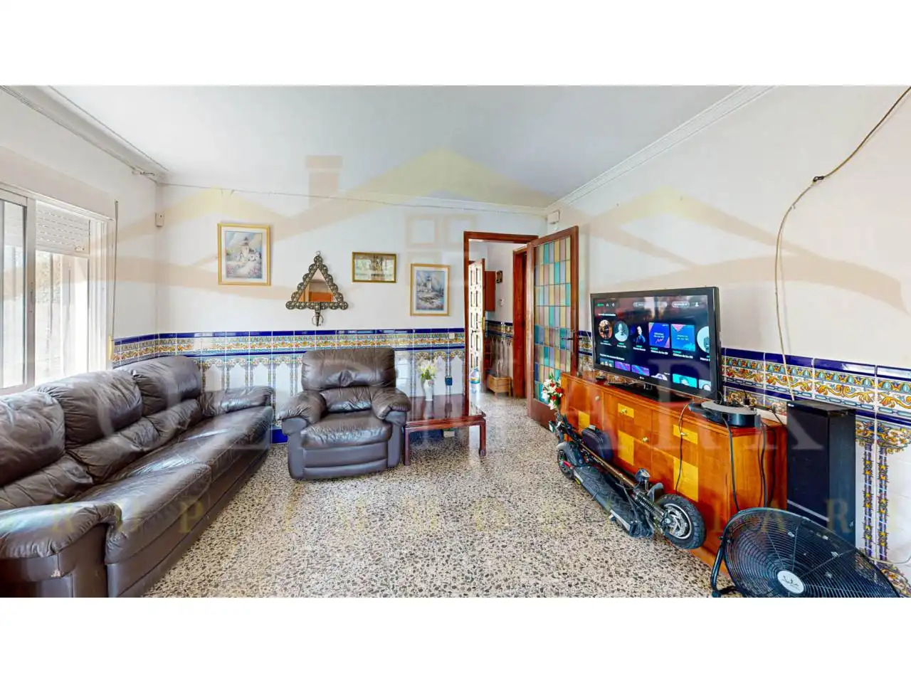 Sala d'estar de Casa o xalet en venda en Corbera de Llobregat amb Calefacció, Jardí privat i Terrassa