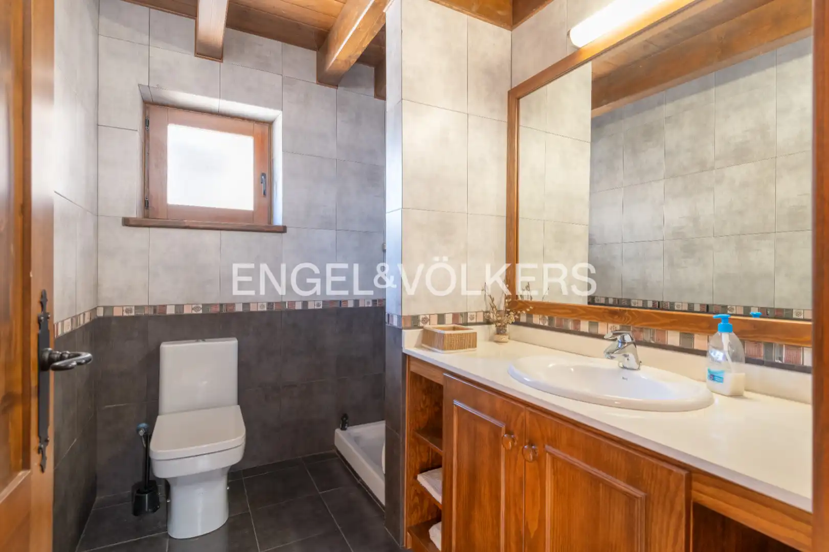 Bathroom of Detached homes for sale in Prullans  with Heating, Parquet flooring and Terrace