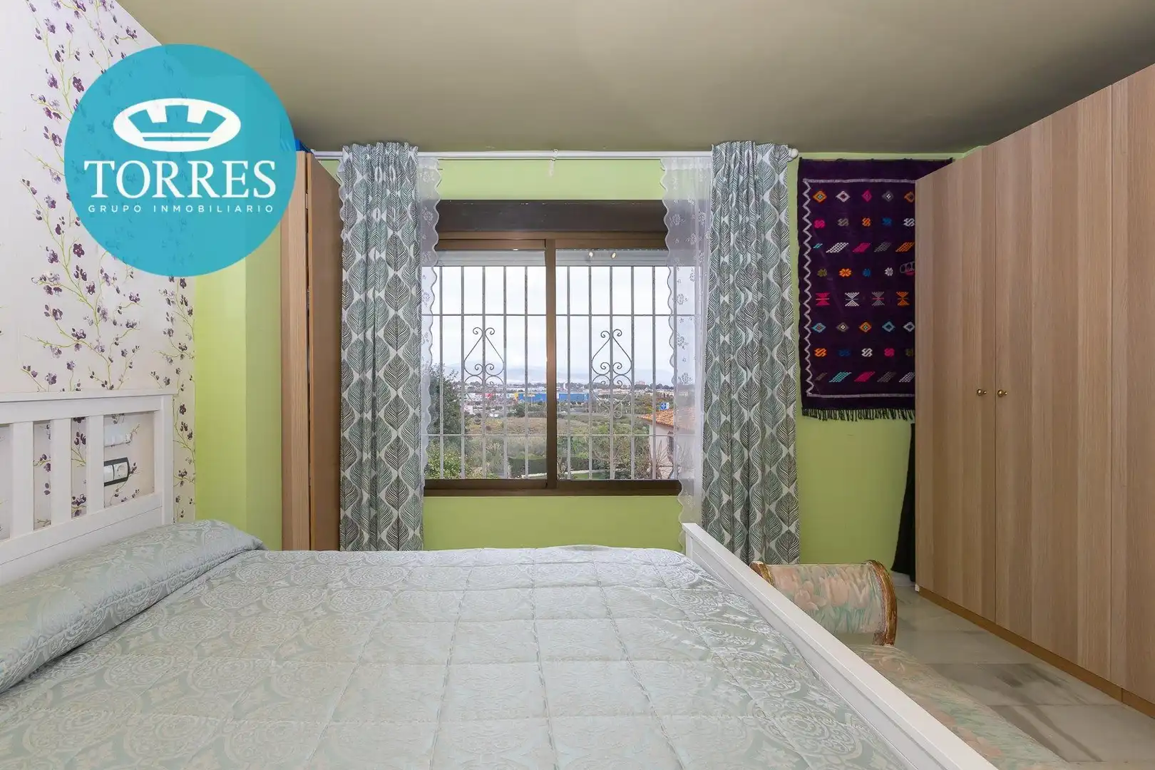 Habitación de Casa o chalet en venta en Málaga con Calefacción, Jardín privado y Terraza