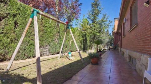 Foto 4 de Casa adosada en venta en De Vistabella 39, Miralbueno, Zaragoza Capital