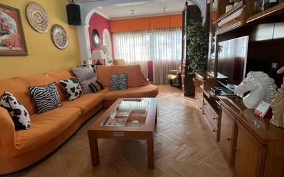 Living room of Flat for sale in  Madrid Capital  with Terrace