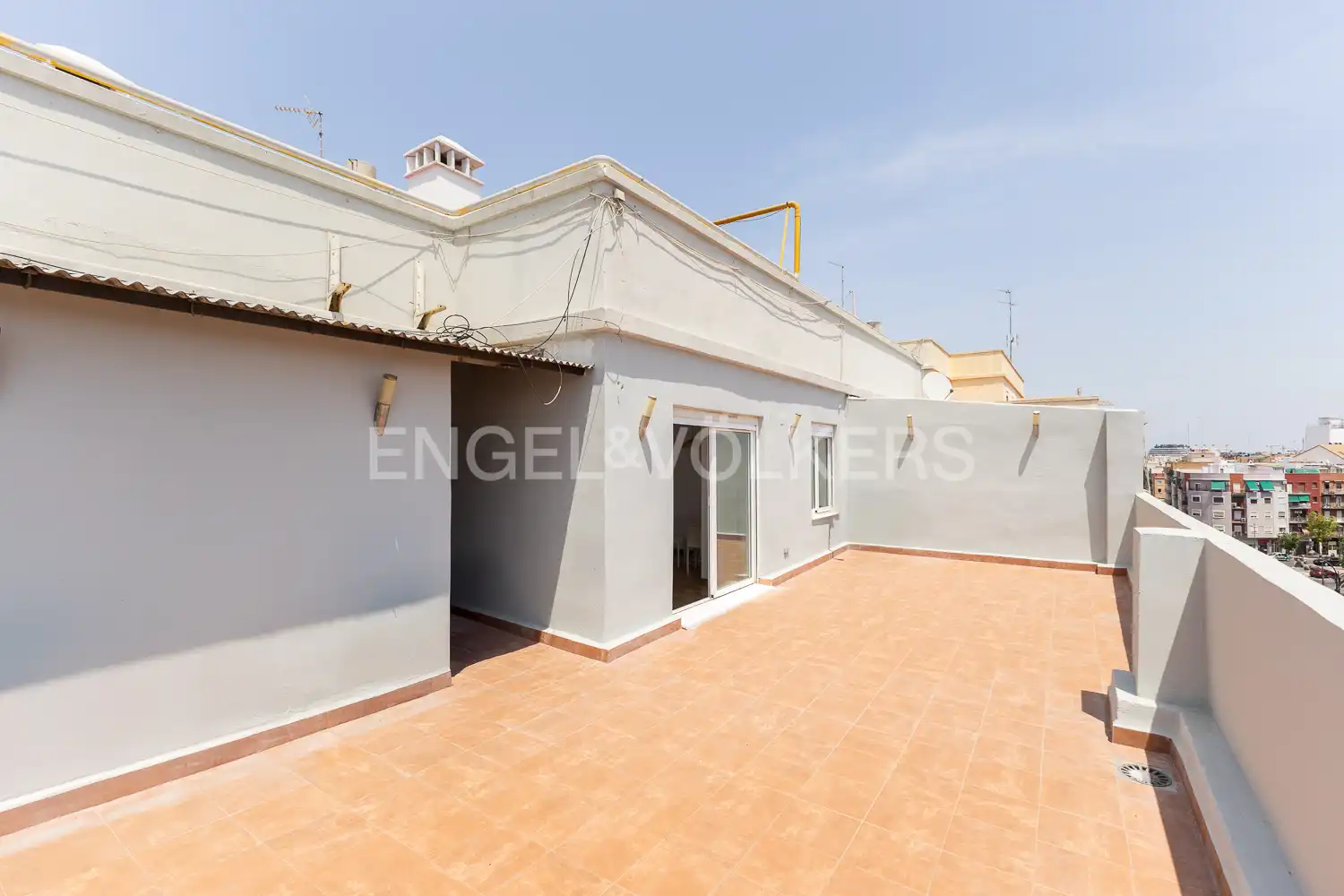 Terrasse von Dachboden zur Miete in Valencia mit Heizung, Terrasse und Abstellraum