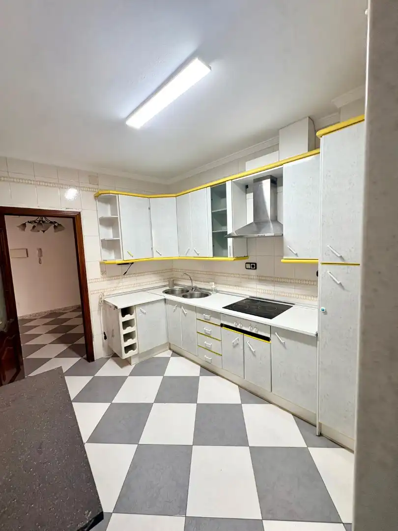 Cocina de Casa adosada en venta en Alhaurín El Grande con Aire acondicionado, Amueblado y Horno