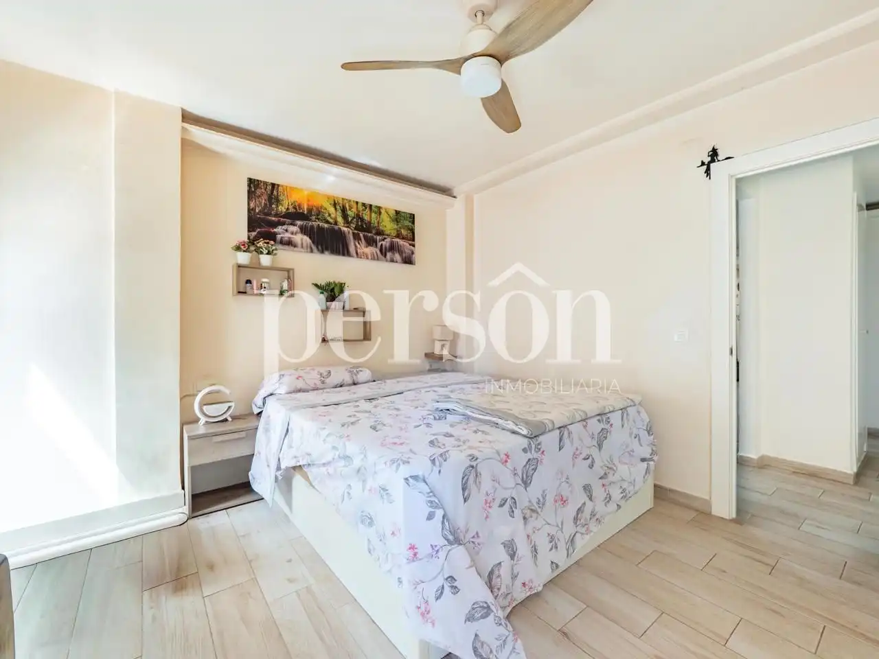 Habitación de Piso en venta en Valencia con Aire acondicionado, Terraza y Amueblado