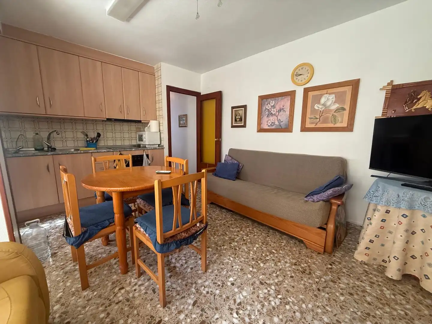 Wohnzimmer von Wohnung zum Verkauf in Torrevieja mit Klimaanlage, Heizung und Möbliert
