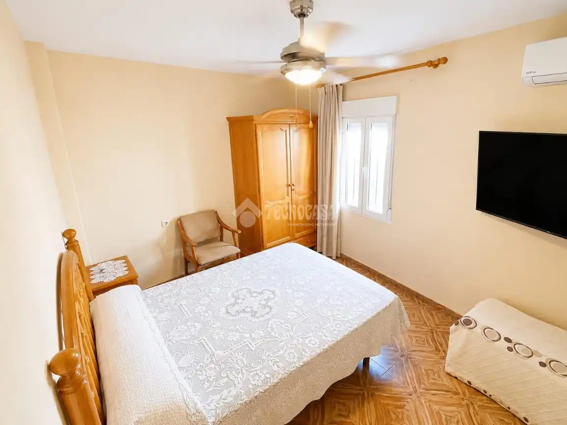 Habitación de Casa adosada en venta en Caleruela con Calefacción y Amueblado