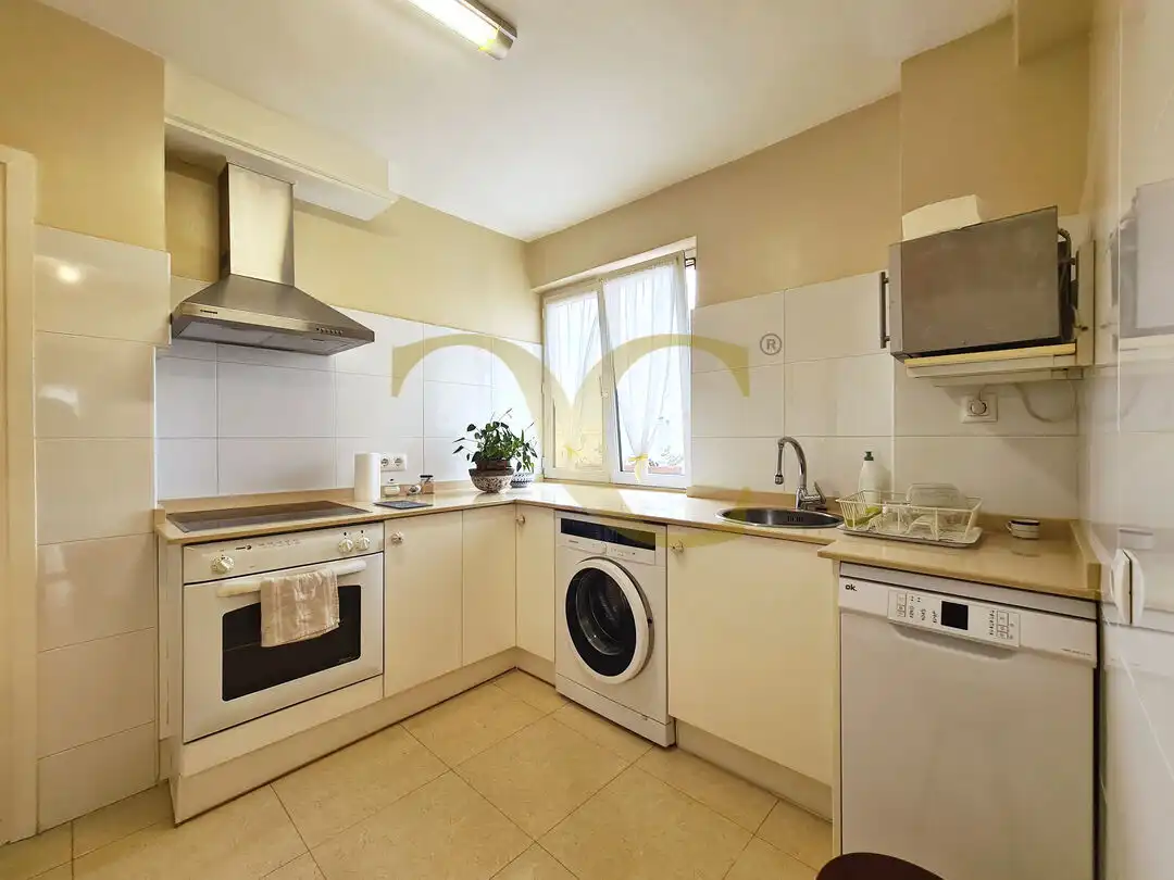 Wohnung mit Aufzug zum Verkauf in Calle Arzobispo Guisasola, imagen 11