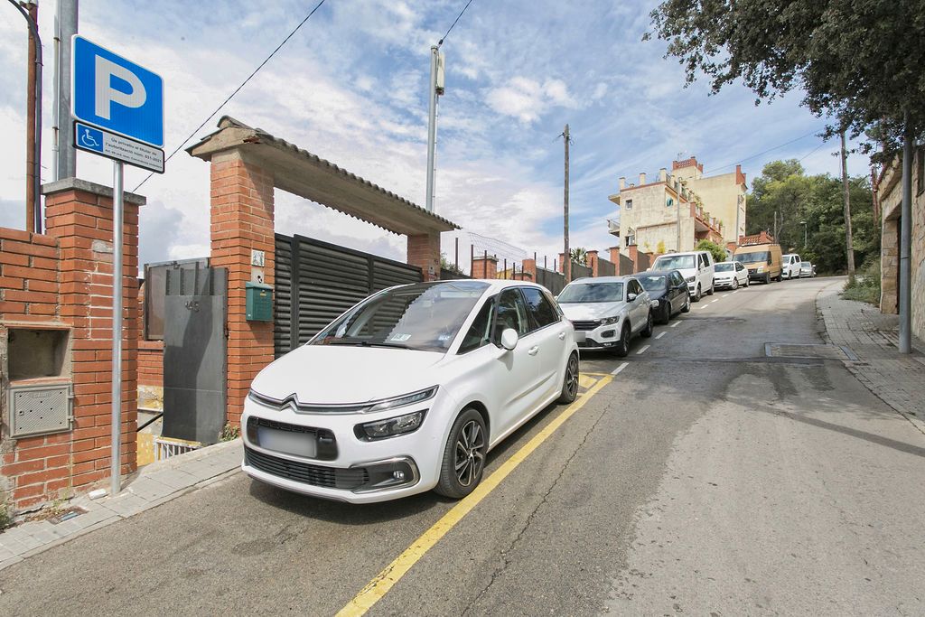 Aparcament de Casa o xalet en venda en Sant Cugat del Vallès