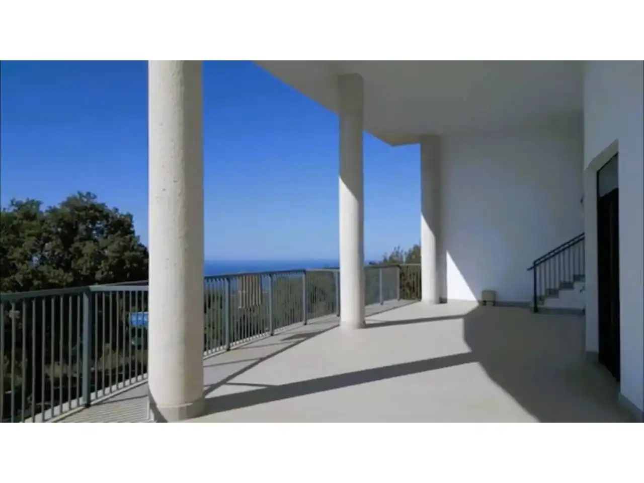 Terraza de Local en venta en Ojén