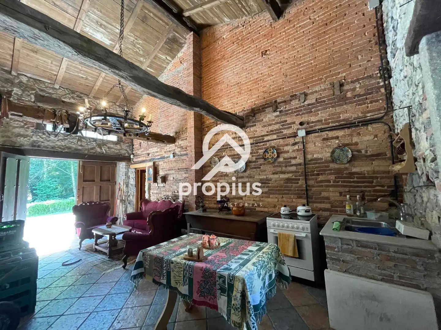 Chalet con terraza en venta en Nueva, imagen 35