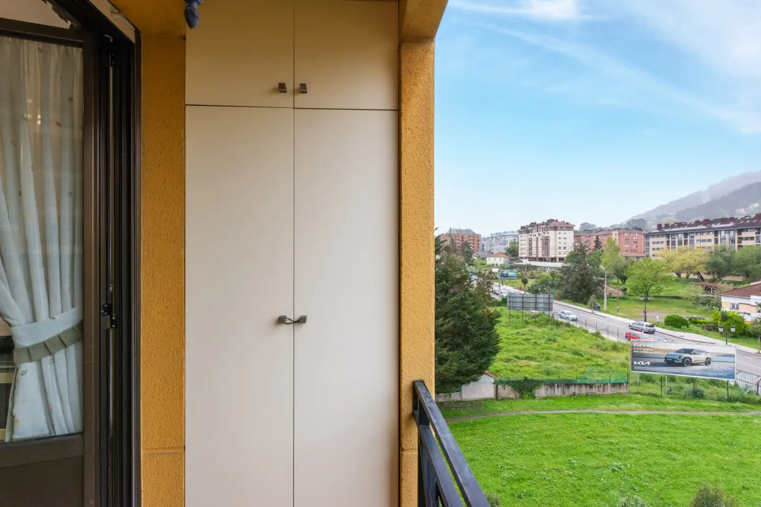 Flat for rent in Oviedo - CL EMILIO LLANEZA, 13, Corredoría - La Carisa - Prado de La Vega