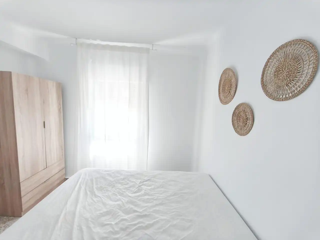 Flat for rent in Tercio De Flandes, Miralvalle - Av. Virgen del Puerto - La Data