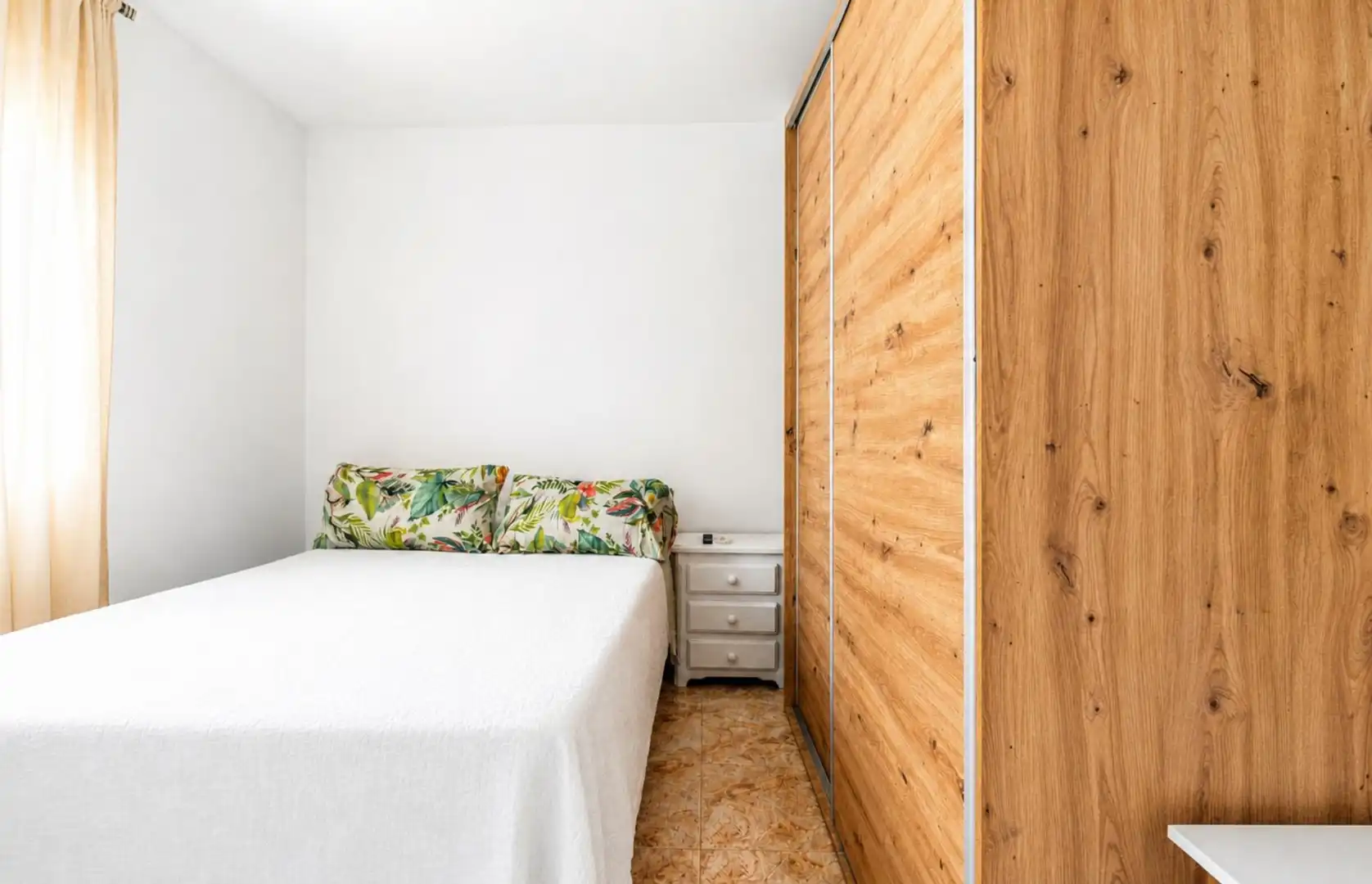 Dormitori de Casa o xalet en venda en Chiclana de la Frontera amb Aire condicionat, Jardí privat i Terrassa