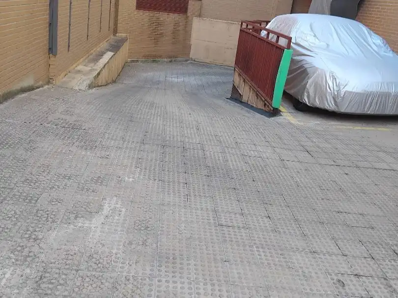 Parking of Garage for rent in Madrid