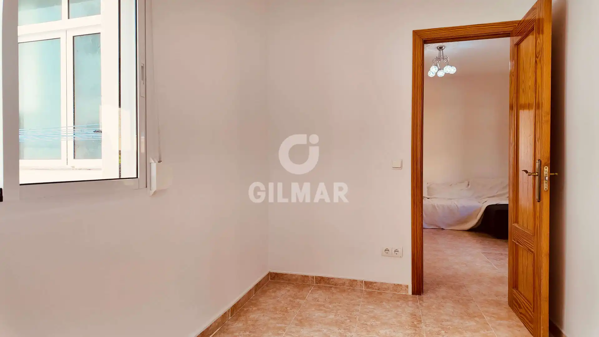 Habitación de Piso en venta en Fuengirola con Calefacción y Balcón
