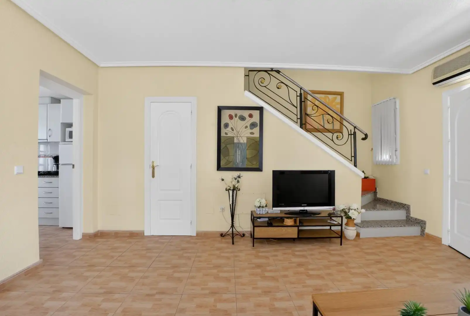 Sala de estar de Casa adosada en venta en Rojales con Aire acondicionado, Jardín privado y Terraza