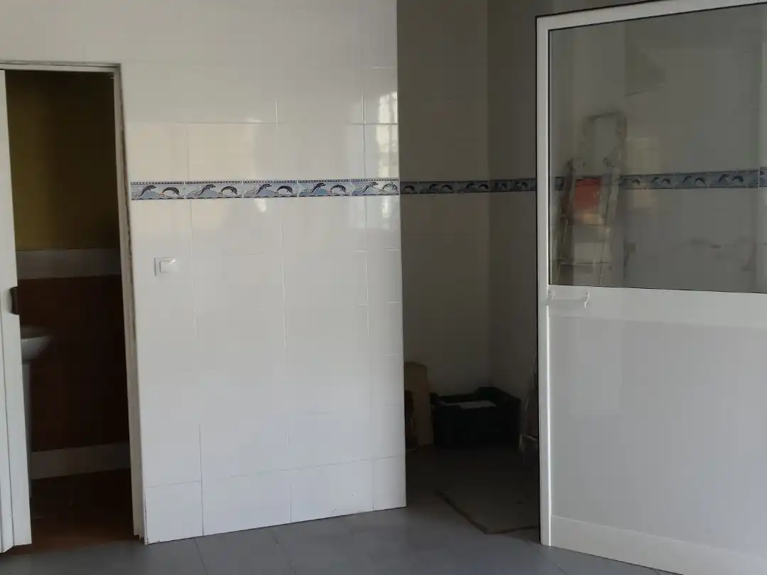 Baño de Local en venta en Sevilla