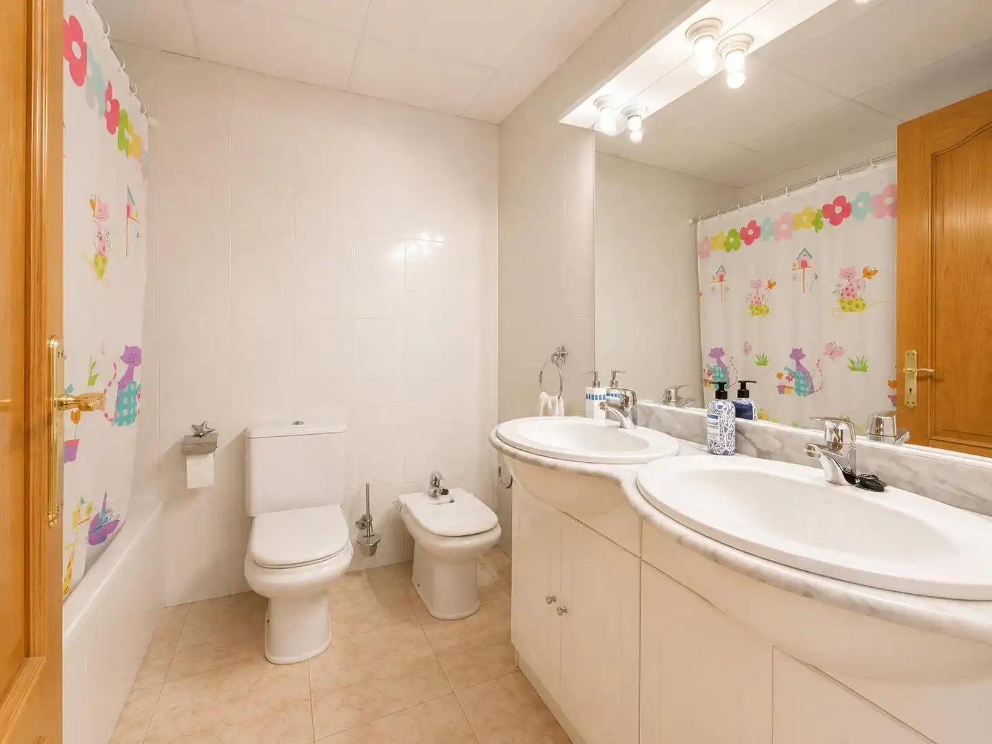 Bathroom of Detached homes for sale in Cambrils  with Air Conditioner, Terrace and Balcony