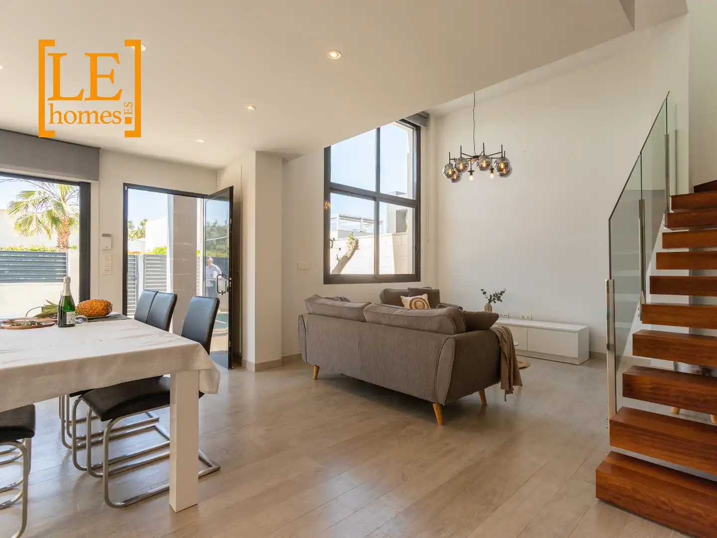 Sala d'estar de Casa o xalet en venda en Rojales amb Aire condicionat, Jardí privat i Terrassa