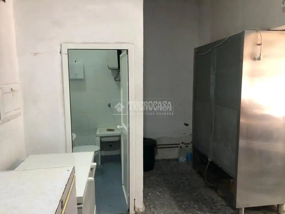 Local comercial en venda a Astilleros - La Paz  - Loreto - El Corte Inglés, imagen 6