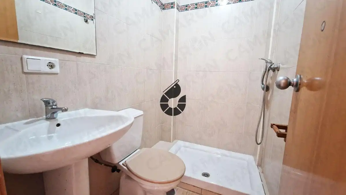 Baño de Piso en venta en Coria del Río con Aire acondicionado y Trastero