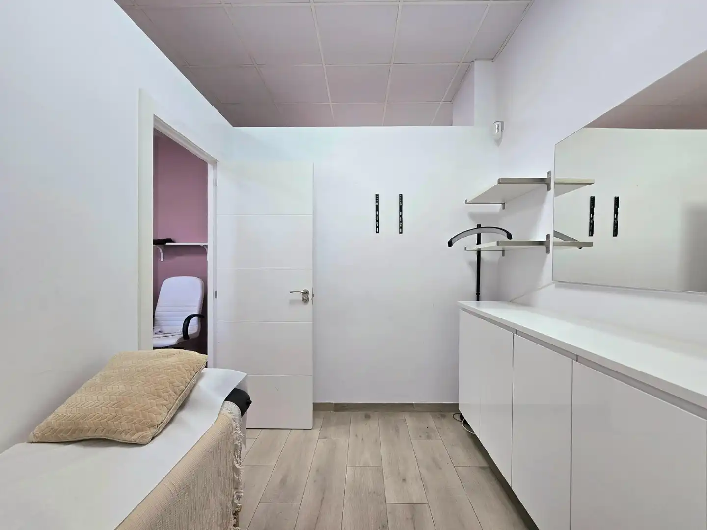 Bedroom of Commercial properties for rent in Marbella  with Air Conditioner and Furnished