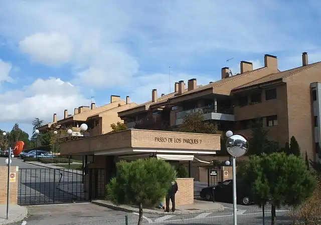 Vista exterior de Trastero en venta en La Moraleja