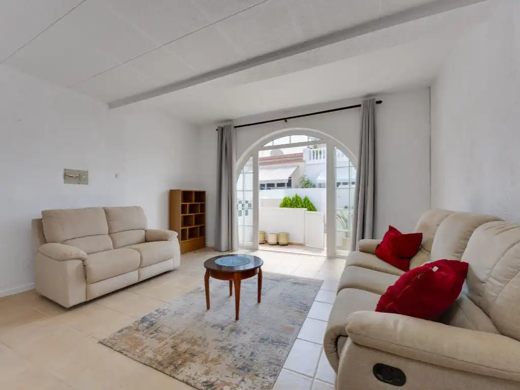 Bungalow con jardín en venta en Zona Carrefour - Urbanizaciones, imagen 8