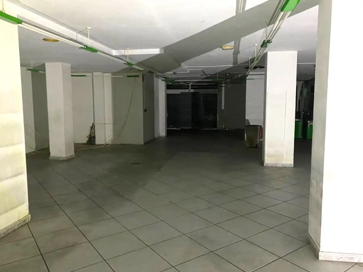 Business premises for sale in Carrer de l'Alcalde Armengou, imagen 16