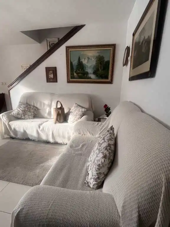 Sala de estar de Dúplex en venta en Bárcena de Pie de Concha con Calefacción, Trastero y Amueblado