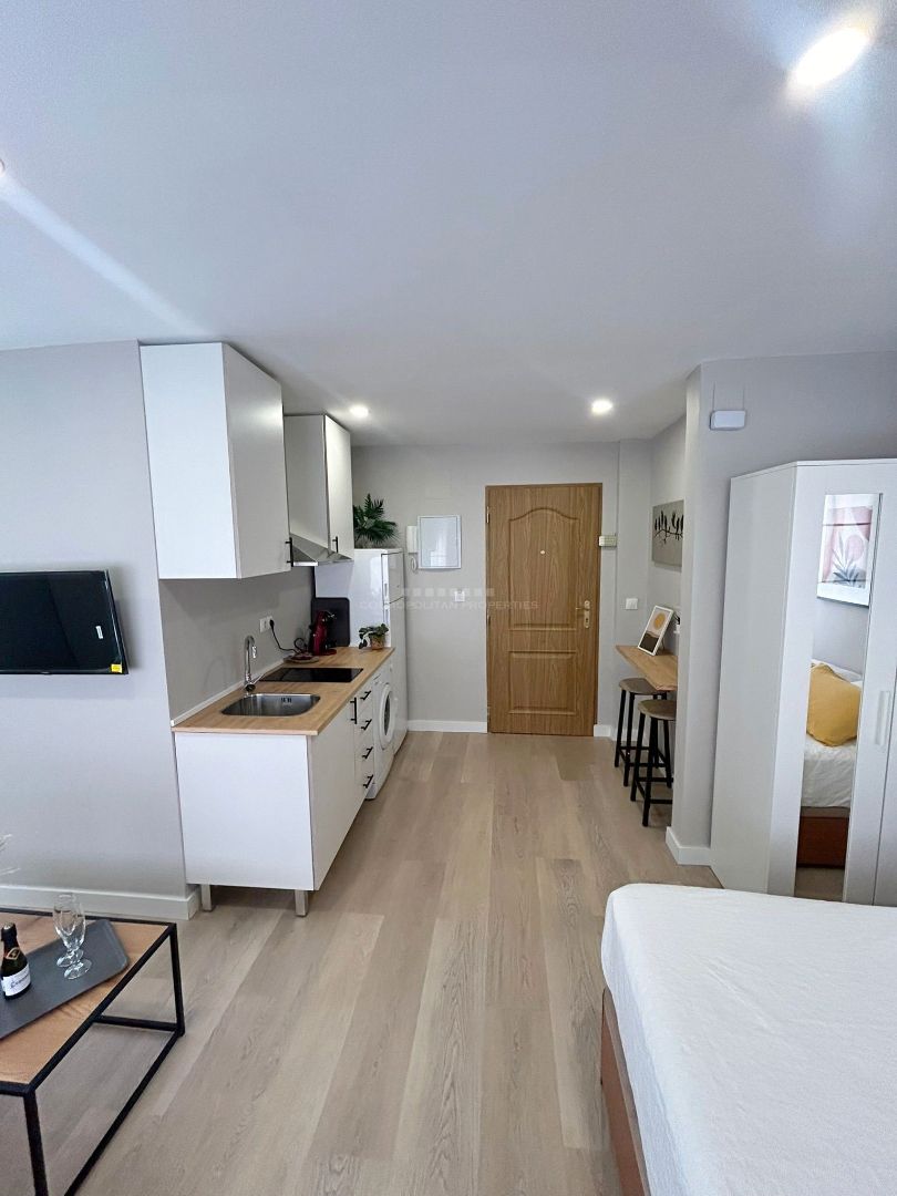 Kitchen of Study for sale in Torremolinos  with Air Conditioner, Furnished and Washing machine