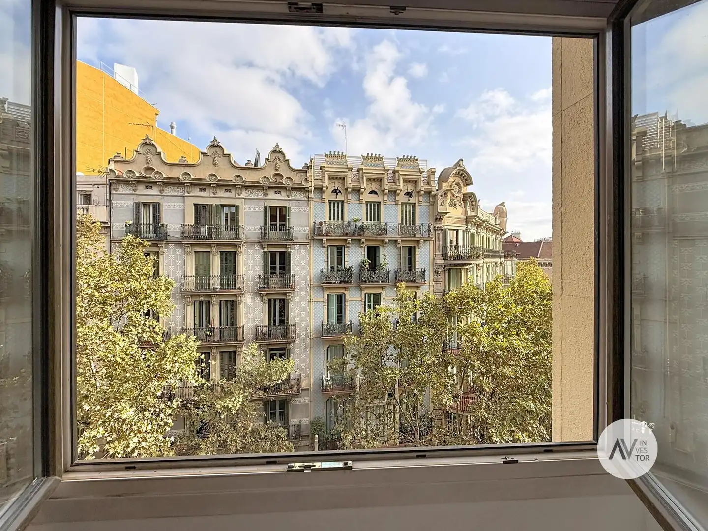 Vista exterior de Pis en venda en Barcelona amb Aire condicionat, Calefacció i Terrassa