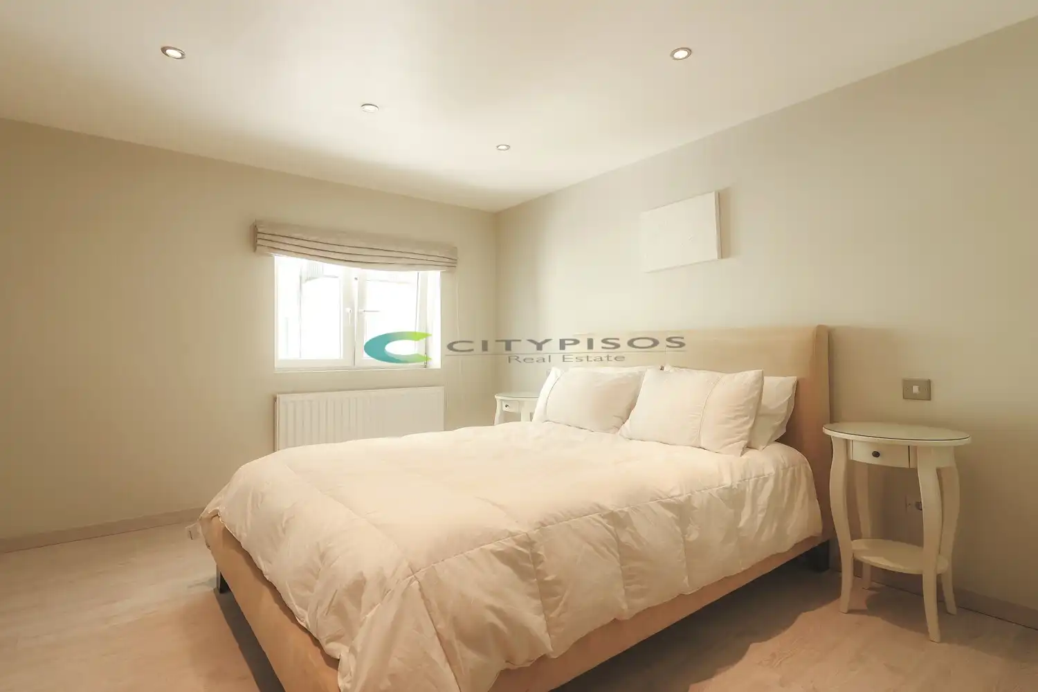 Bedroom of Flat for sale in Barcelona  with Air Conditioner, Heating and Parquet flooring