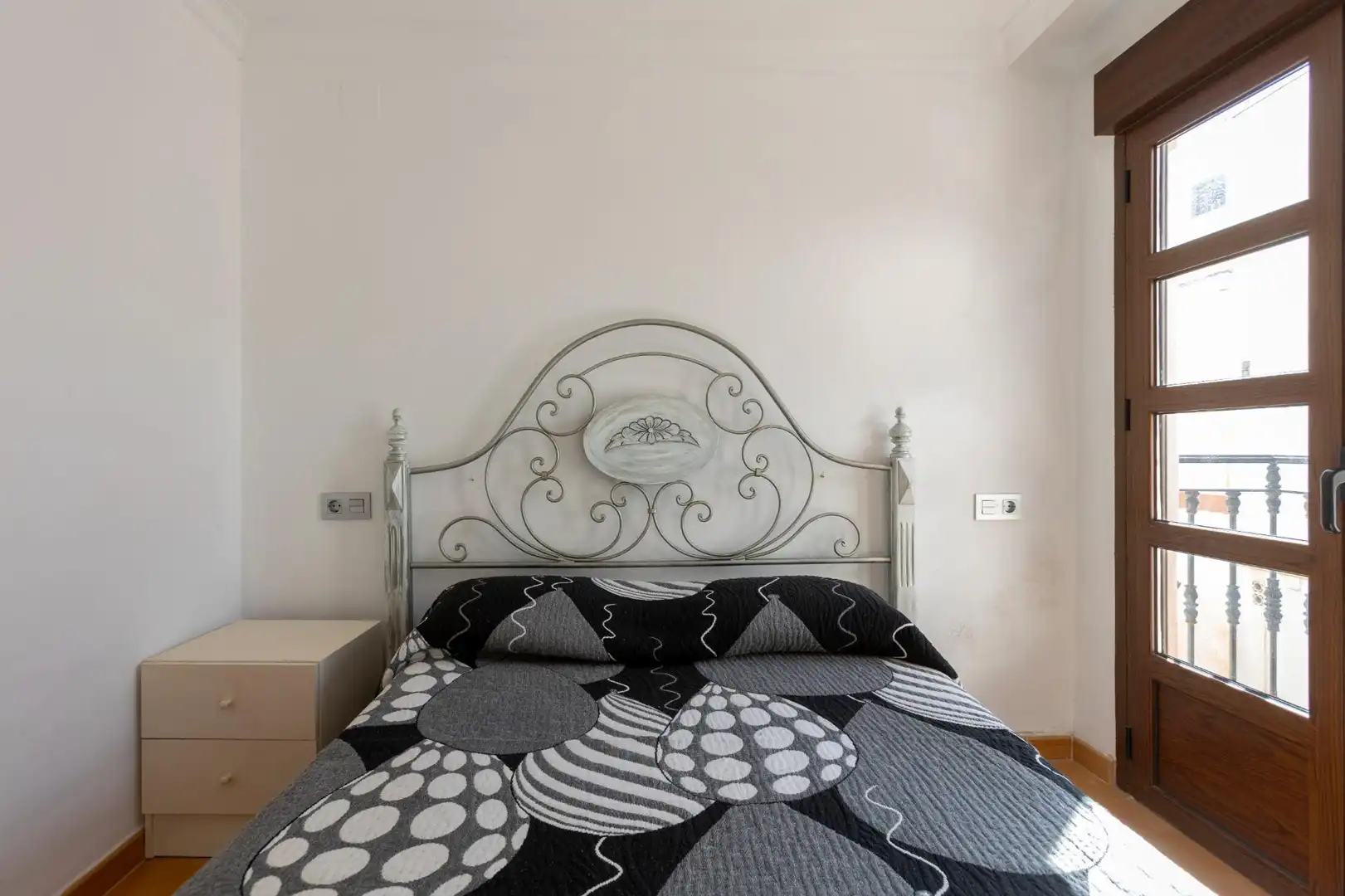 Bedroom of Houses for sale in Almuñécar  with Air Conditioner, Terrace and Furnished